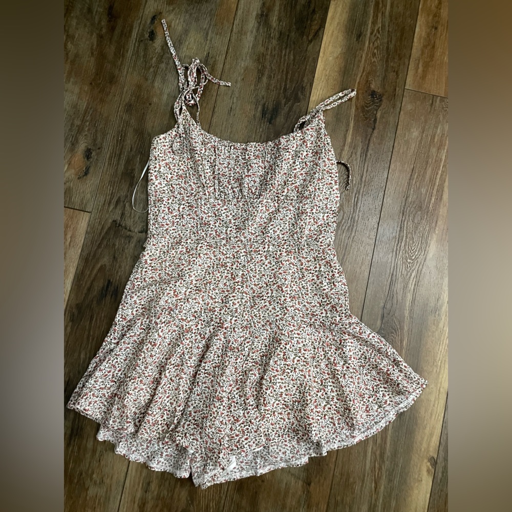 Princess Polly floral romper